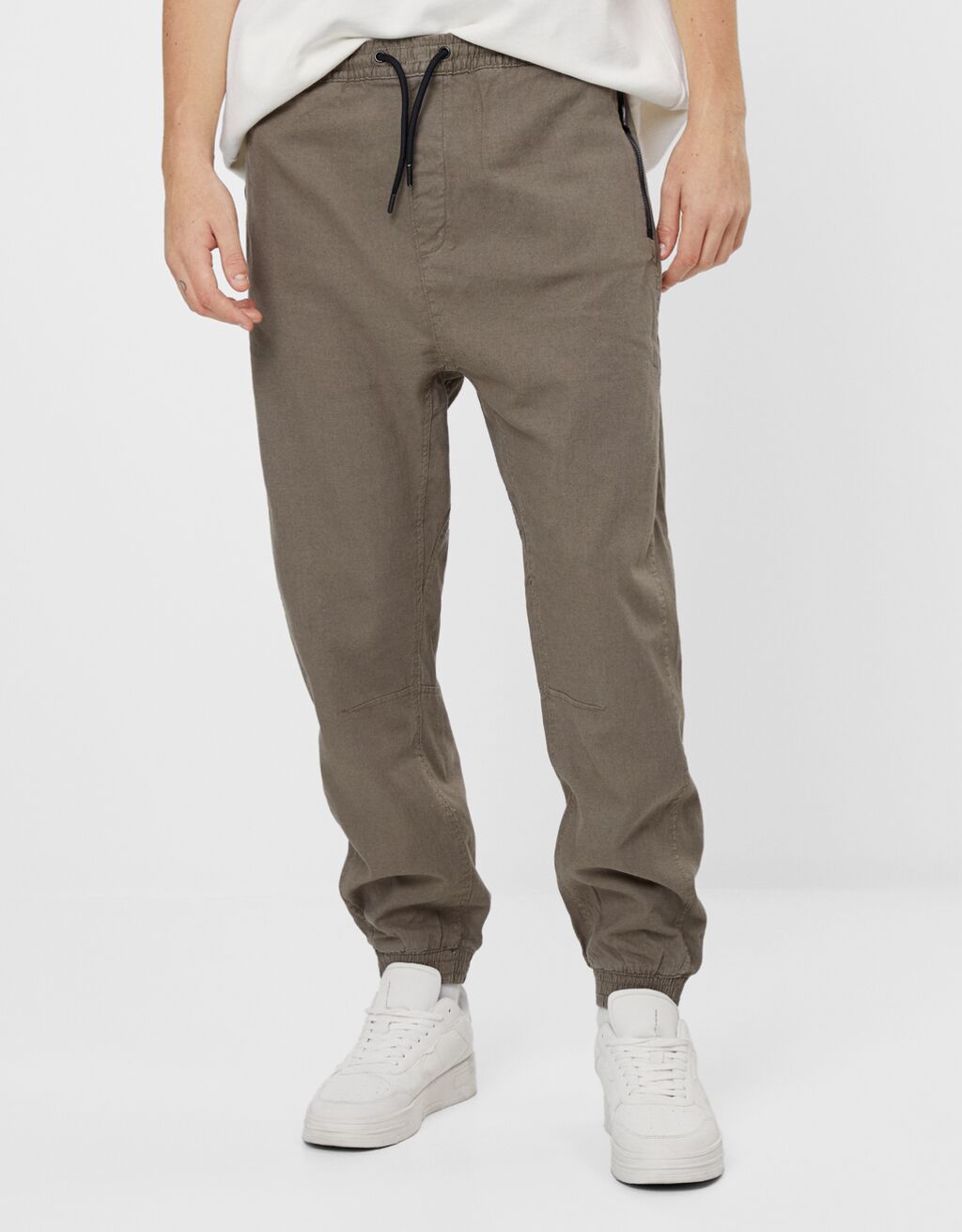 Linen joggers - Trousers - Bershka 