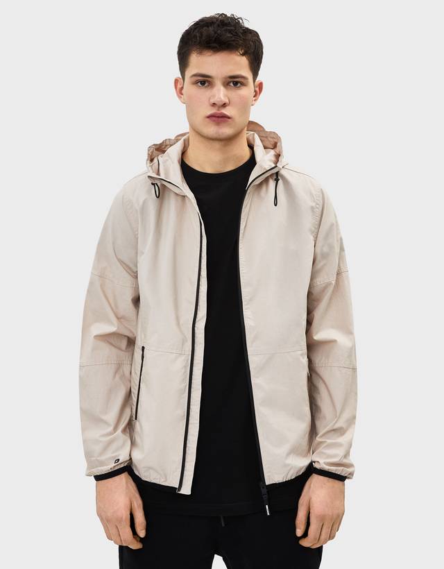 Cazadora de algodón con capucha