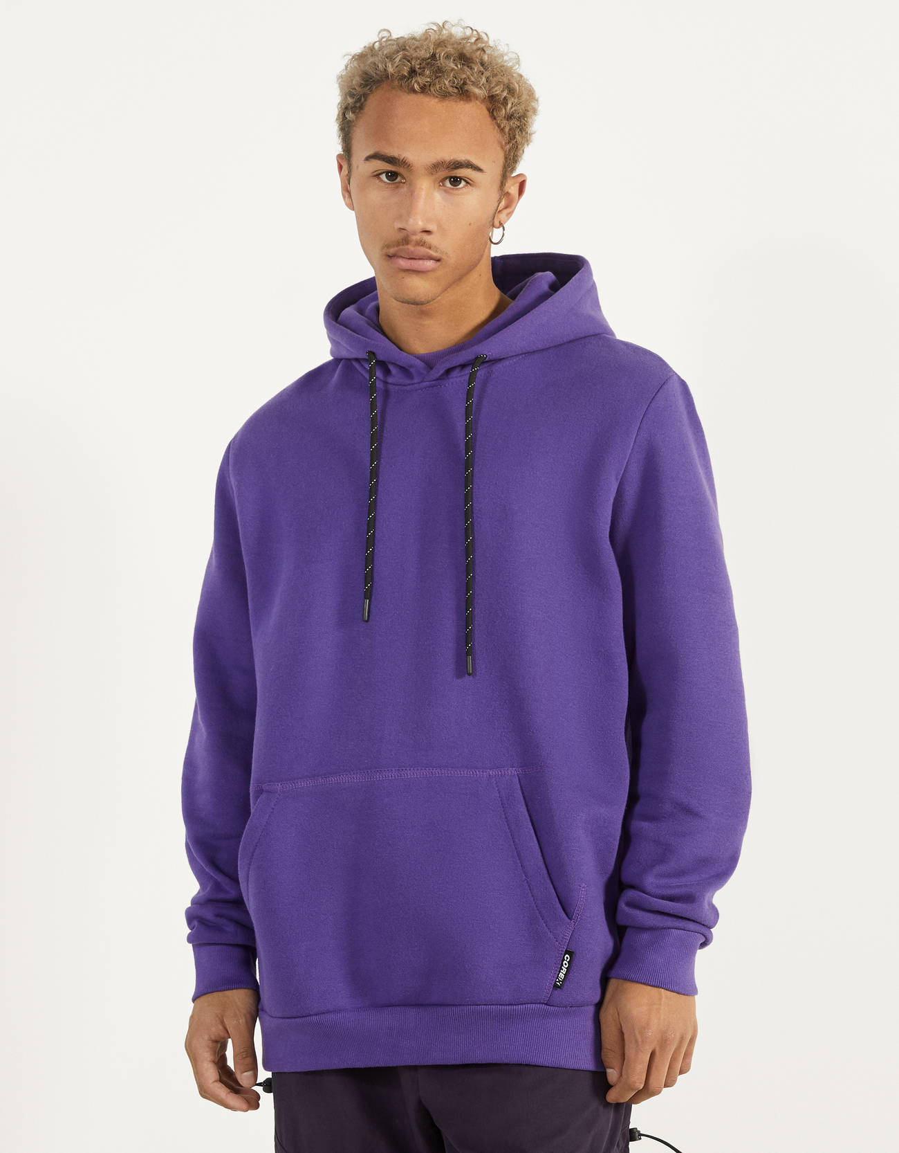 Mujer Sudadera capucha bordado texto Camel | Sudaderas Bershka \u003c Esperando  a Christine