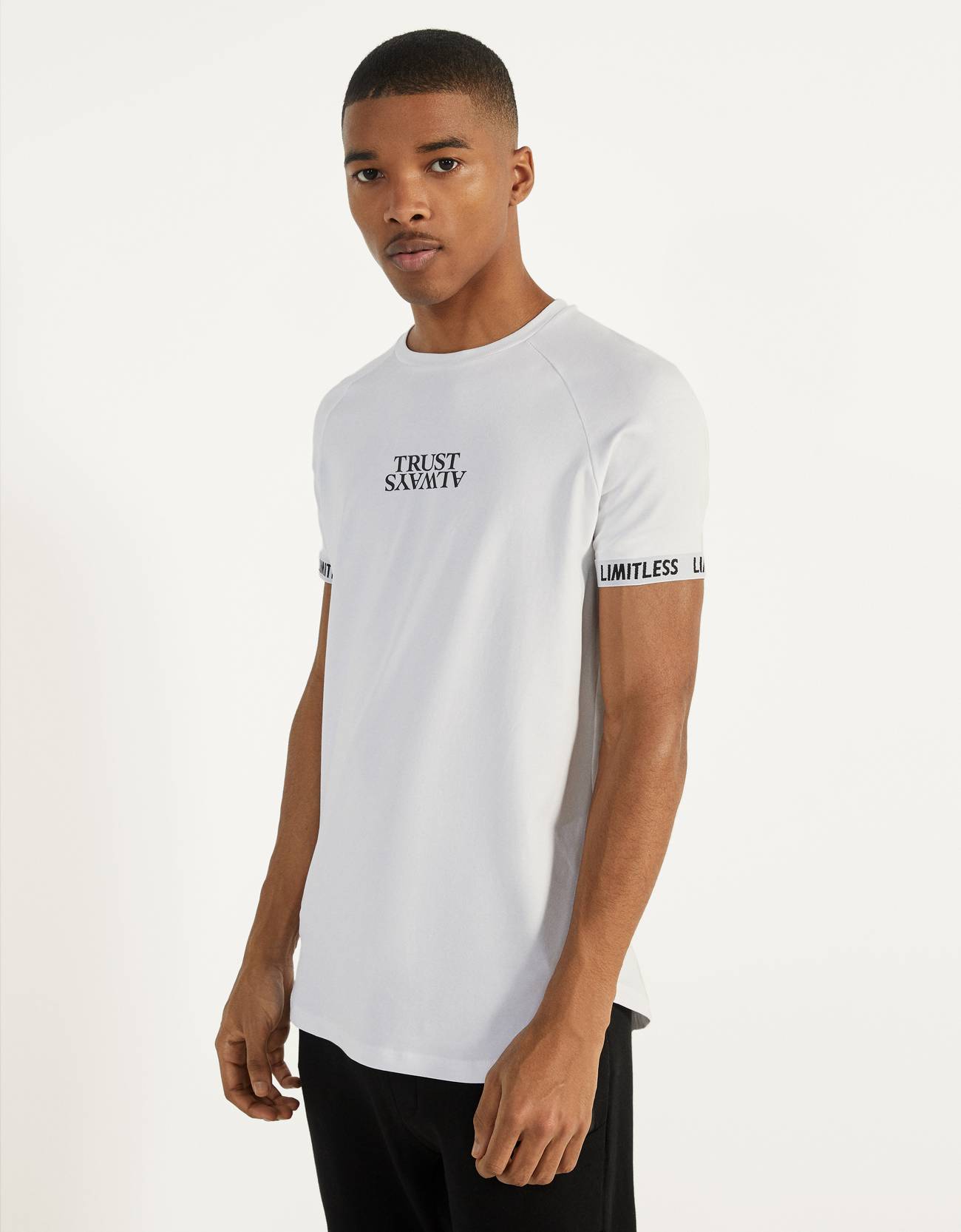 Grafik Detayli Strec Muscle Fit T Shirt Must Have Bershka Turkey