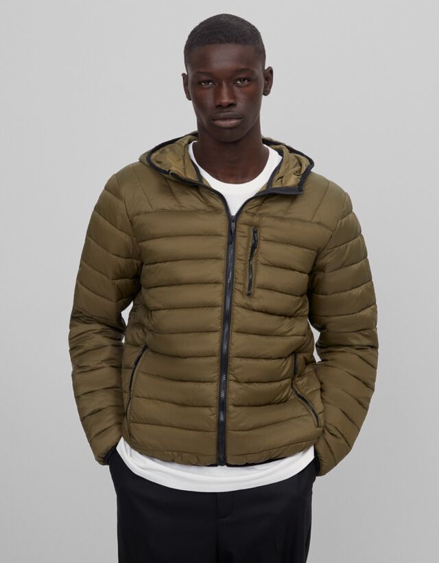 Cazadora puffy con capucha