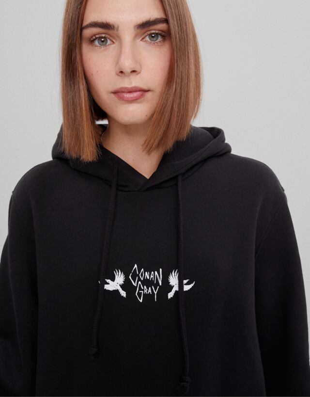 Sudadera conan gray bershka Clearance