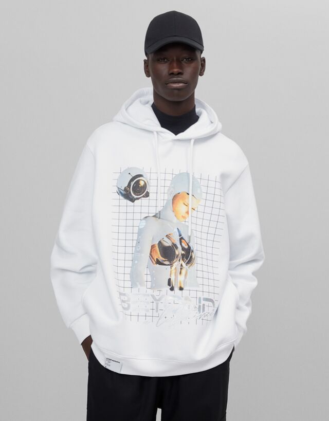 Sudadera capucha print robot - Sudaderas - Hombre | Bershka