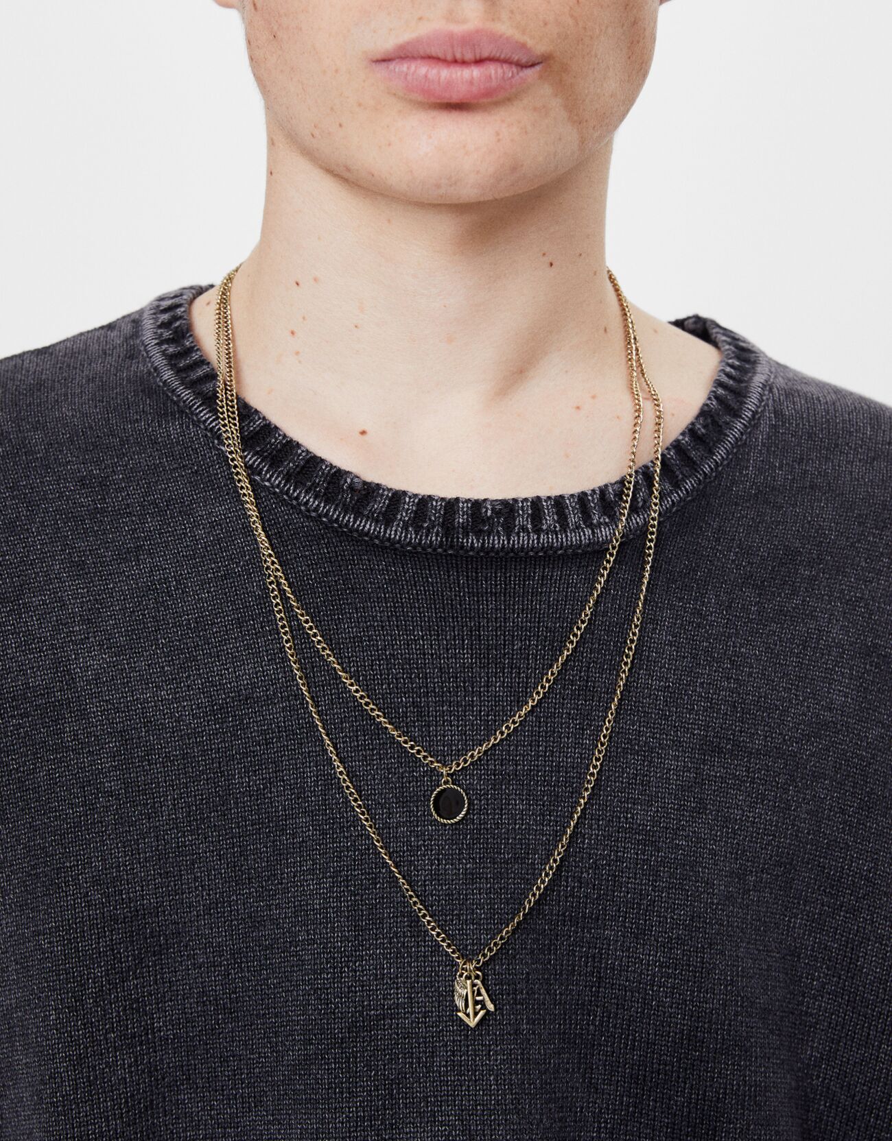 Capa Uclu Kolye Aksesuar Erkek Bershka
