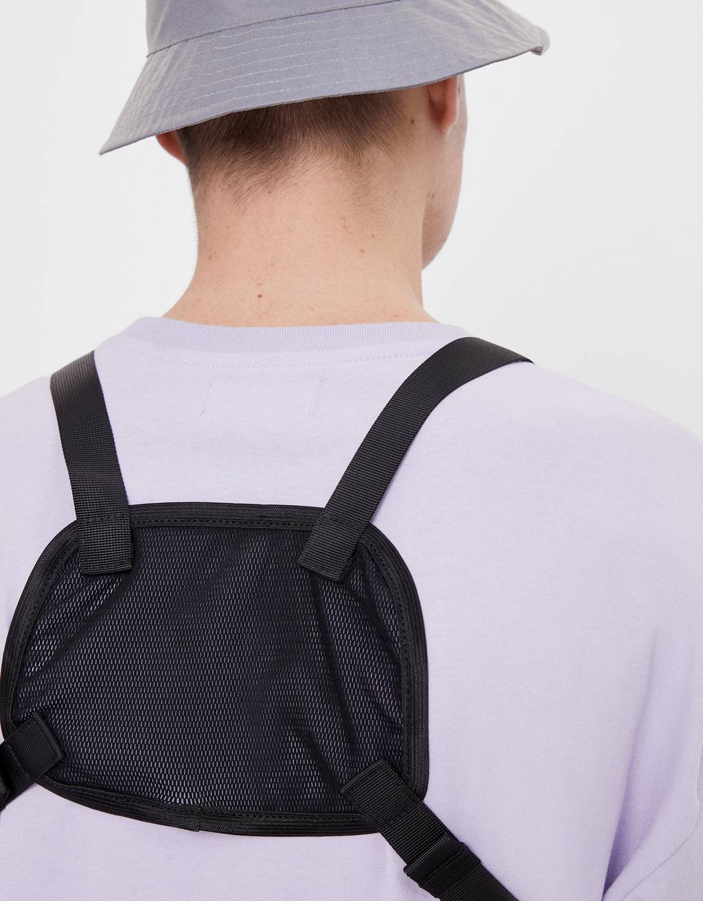 Why Men's Chest Bag Is a Must • Trend Report • Baggizmo