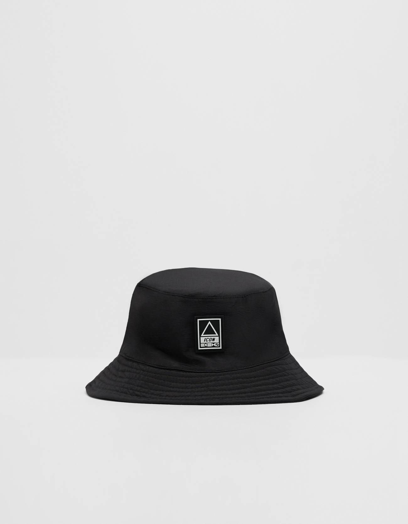 bershka bucket hat