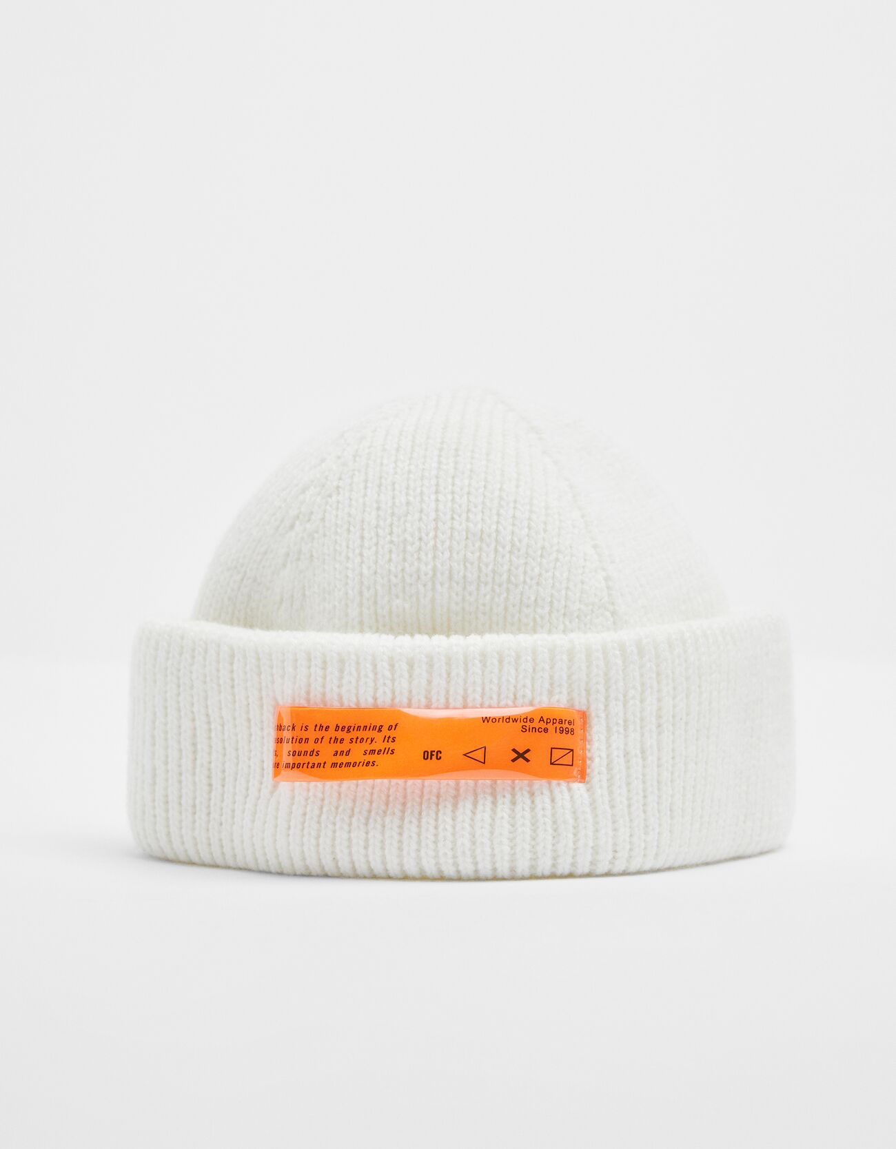 bershka beanie