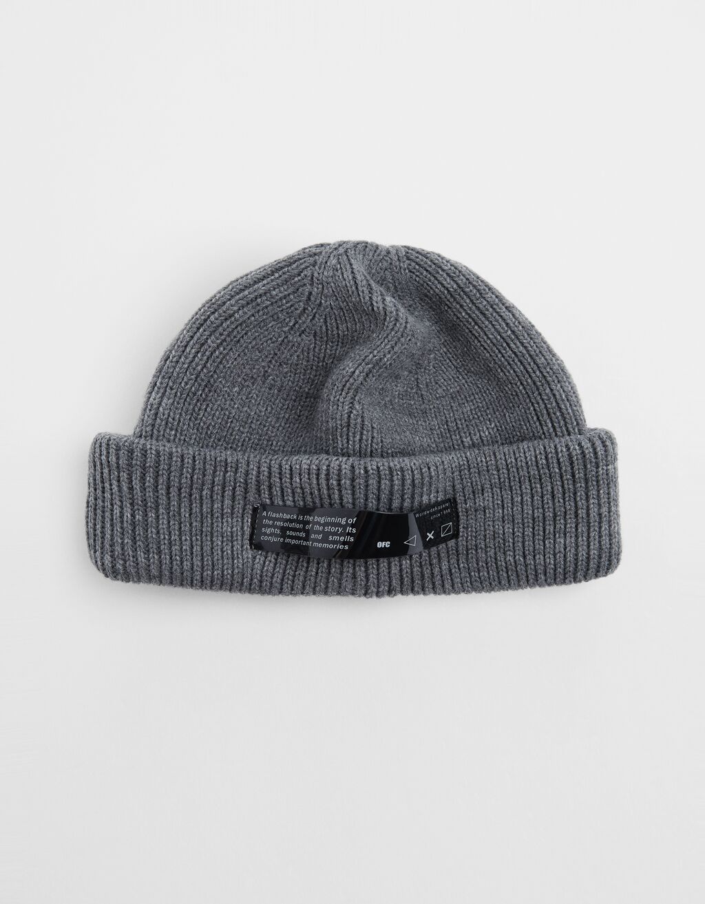 Short beanie - T-Shirts - Bershka Macedonia