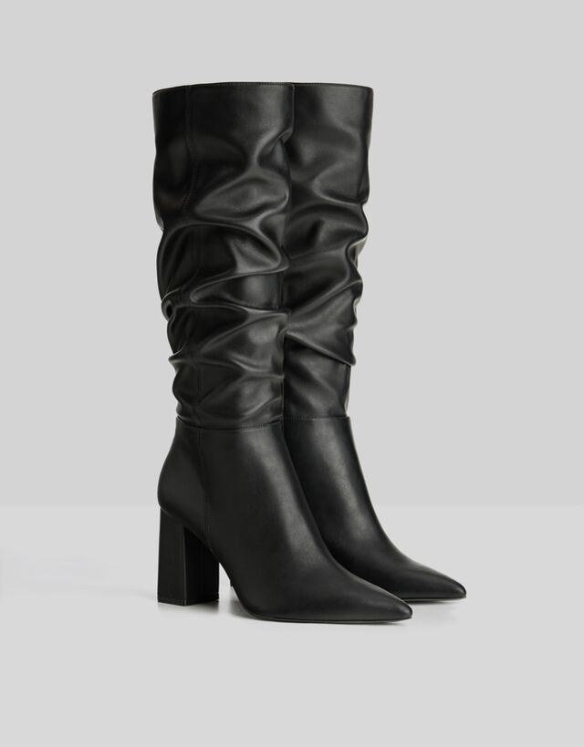Botas altas PIEL arrugadas - null - Bershka Nicaragua
