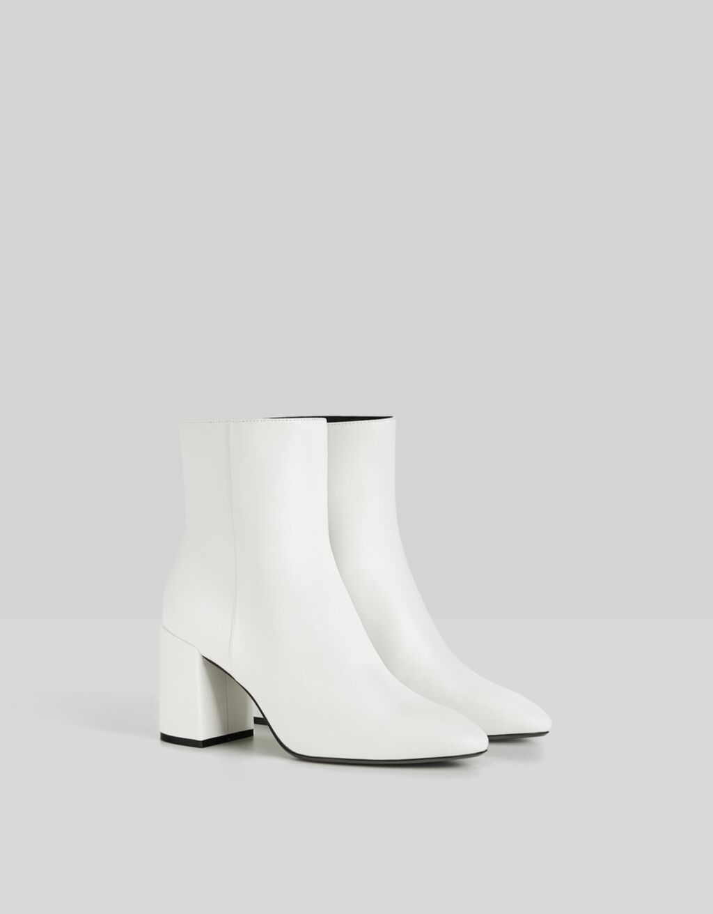 chelsea boots zip up