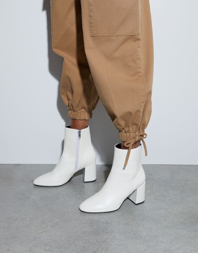 Botines tacón cremallera - modelos padres - Bershka Venezuela