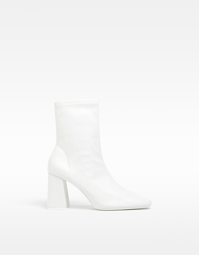 methacrylate heel stretch ankle boots