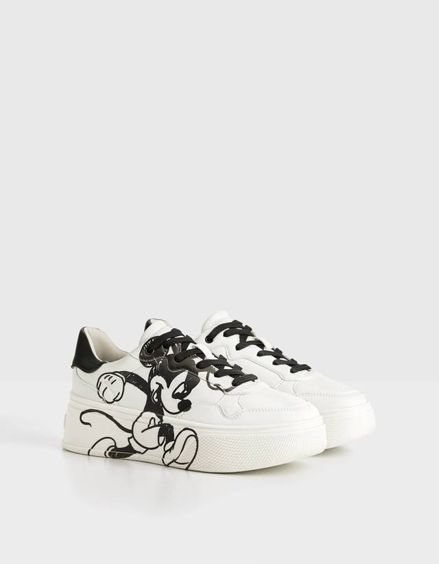 Zapatilla plataforma Mickey gets arty