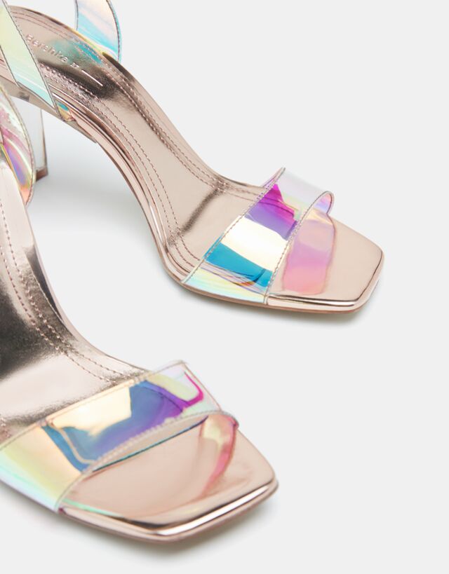 Sandalia tacón vinilo irisado - Zapatos - Mujer | Bershka