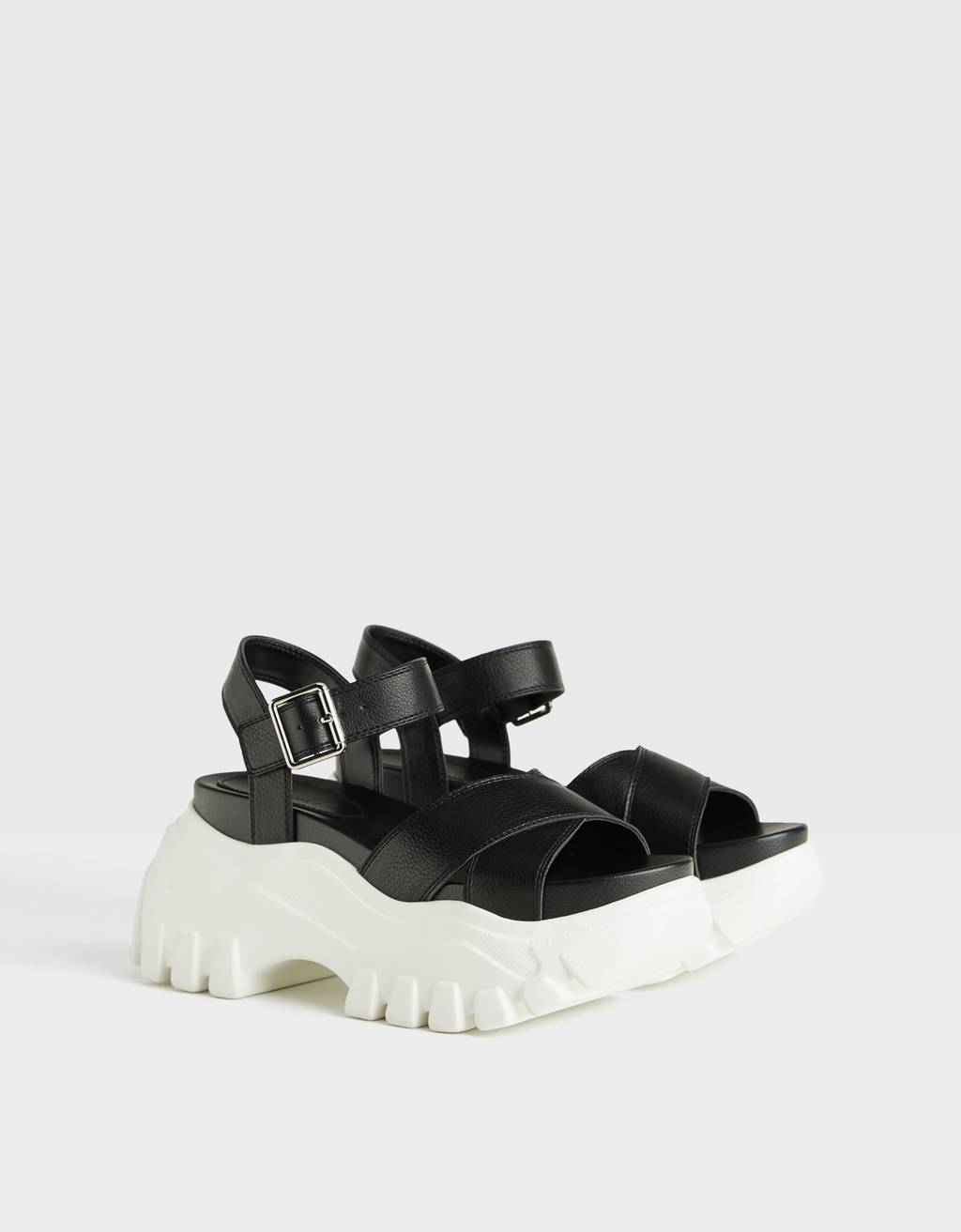 scarpe sportive con plateau