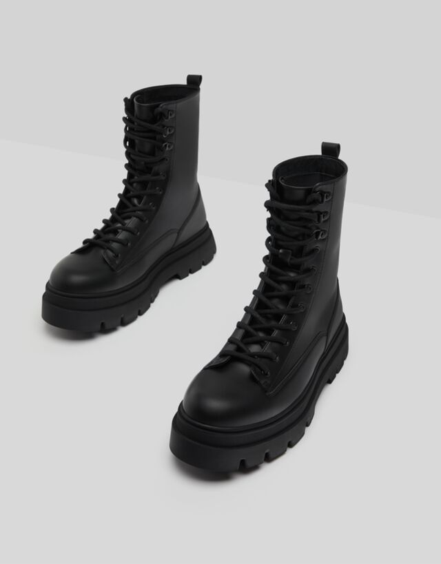 bershka lace up boots in black