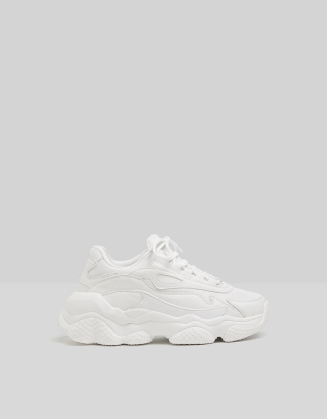 contrast chunky sole trainers