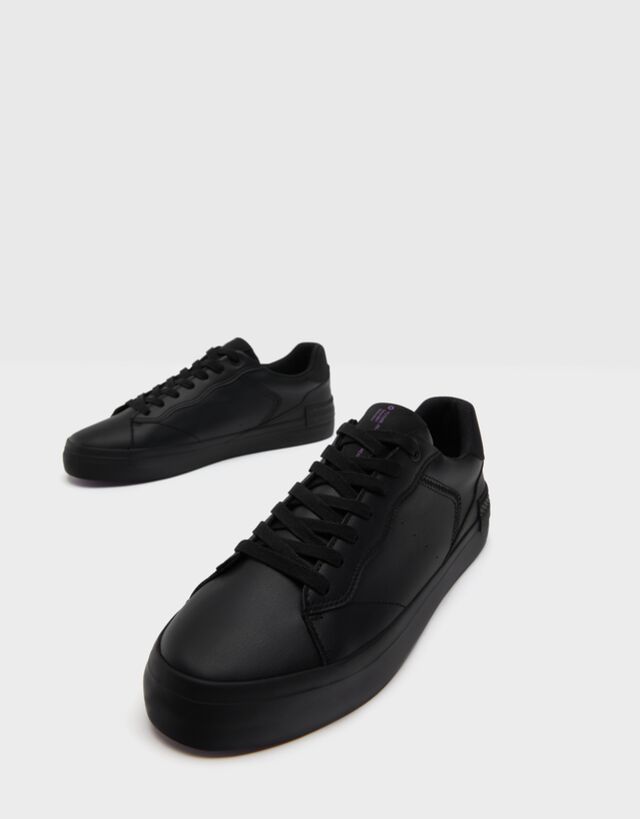 Zapatilla detalle lateral hombre - Zapatos - Bershka Ecuador
