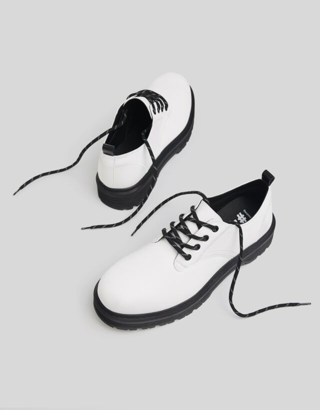 Men S Smart White Shoes Bold Man Bershka