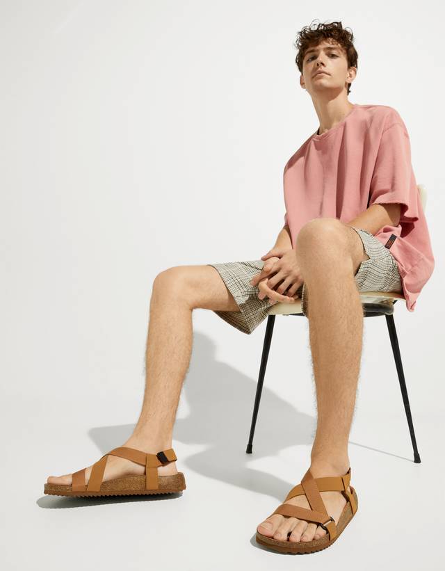 Sandalia tiras hombre - ÚLTIMA SEMANA - Bershka Dominican Republic