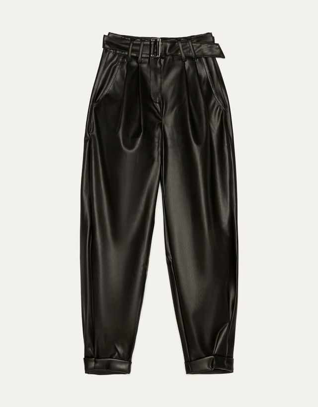 Pantalón slouchy efecto piel - null - Bershka Nicaragua