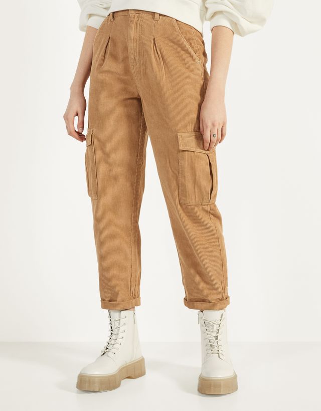 Pantalón cargo de pana - Mujer | Bershka