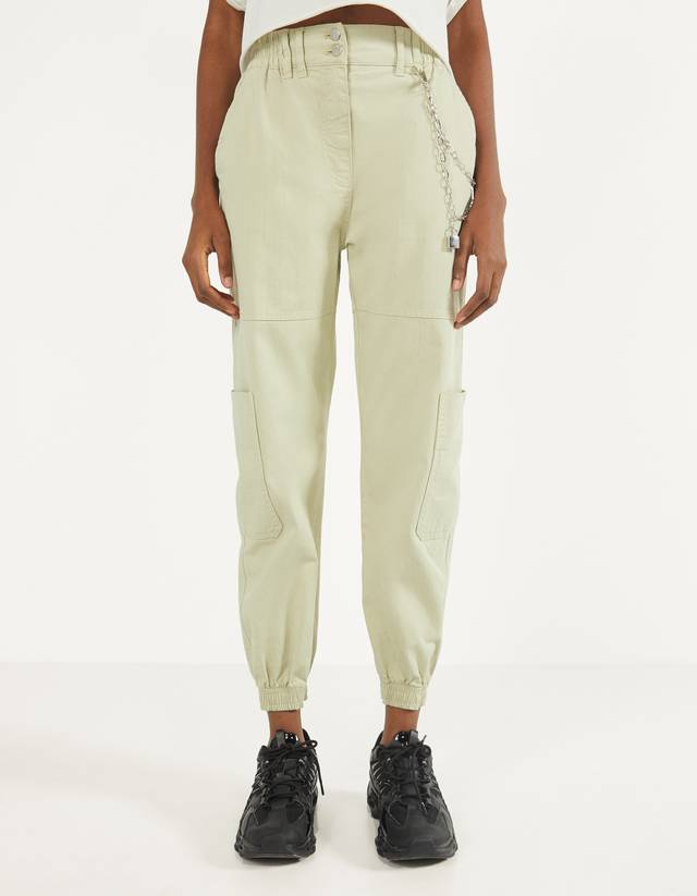 Jogger cargo color negro con cadena – COMFORT JEANS