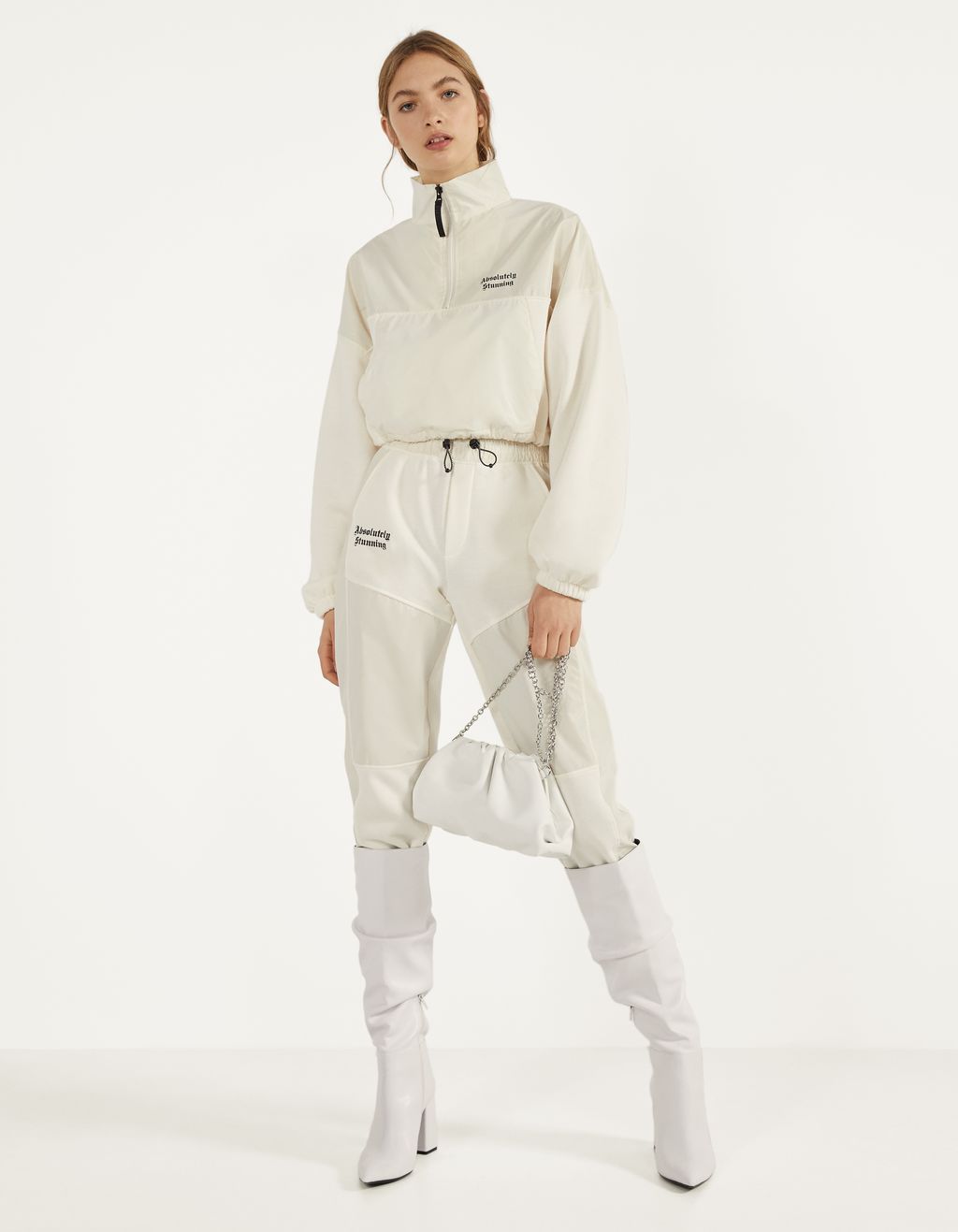 Pantalón jogger con banda reflectante - Pantalones - Bershka Dominican  Republic