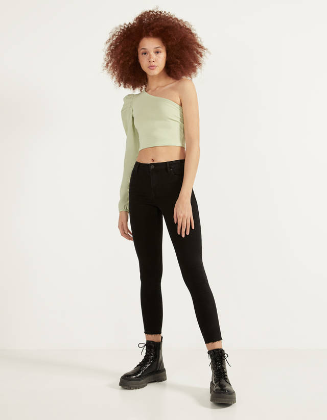 Jeans push up Mid Waist - null - Bershka Venezuela