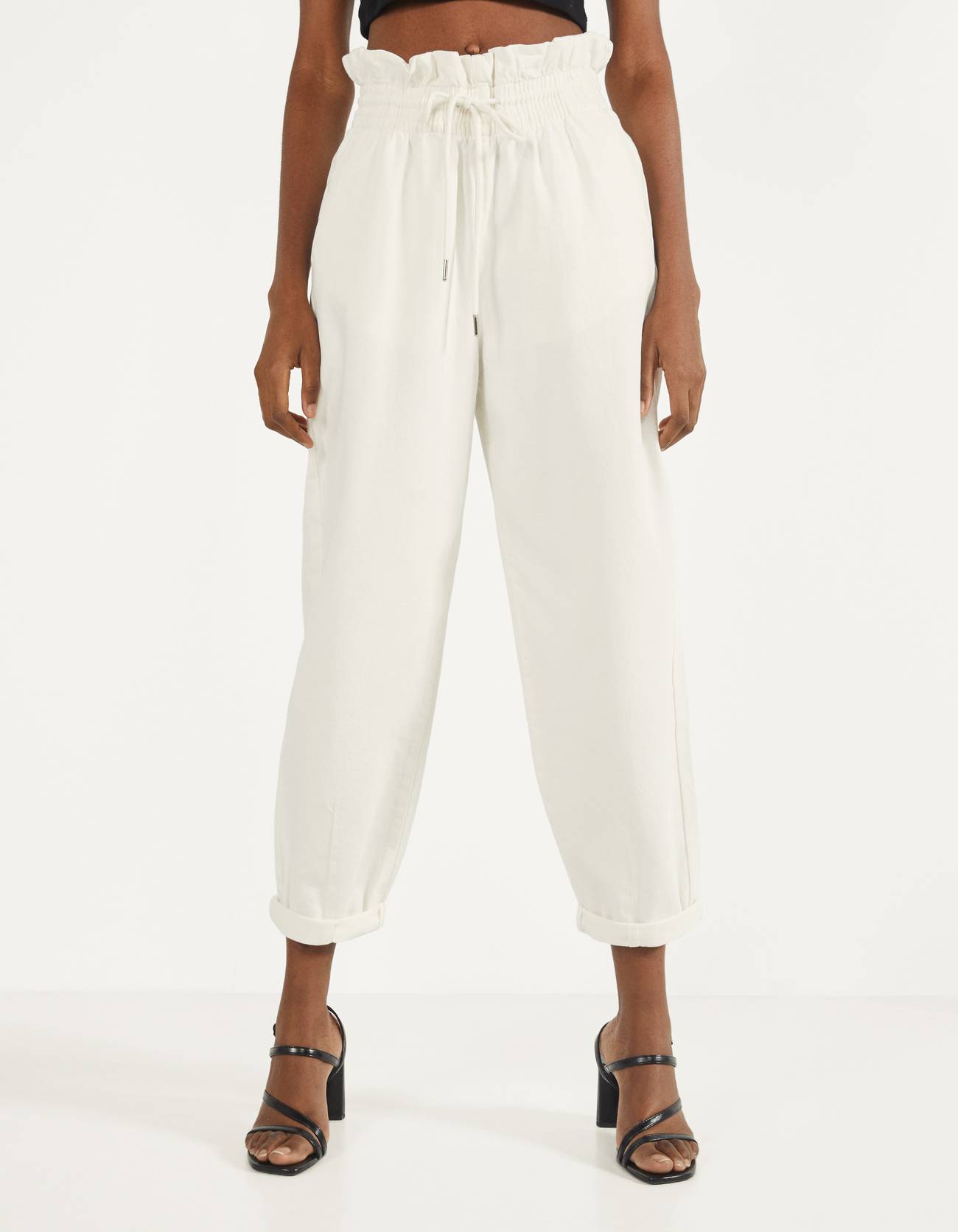 Balloon Fit jeans with an elastic waistband - Denim - Bershka Venezuela