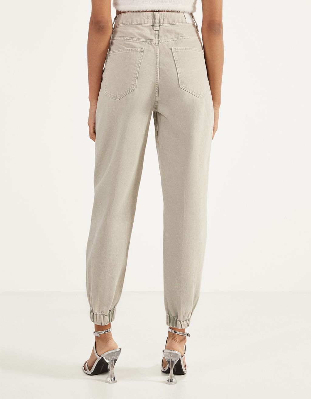 Pantalón jogger - Zapatos - Bershka Nicaragua