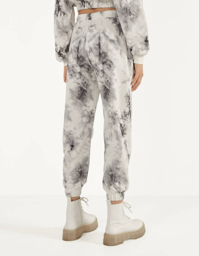 Sweatpants with a tie-dye print