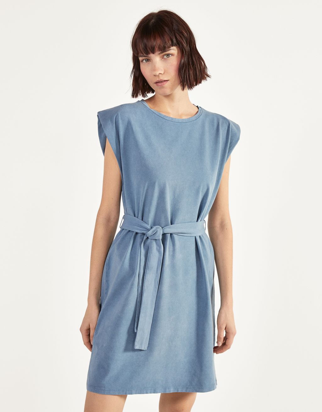 Gynaikeia Makria Kai Konta Foremata Anoi3h Kalokairi 2020 Bershka