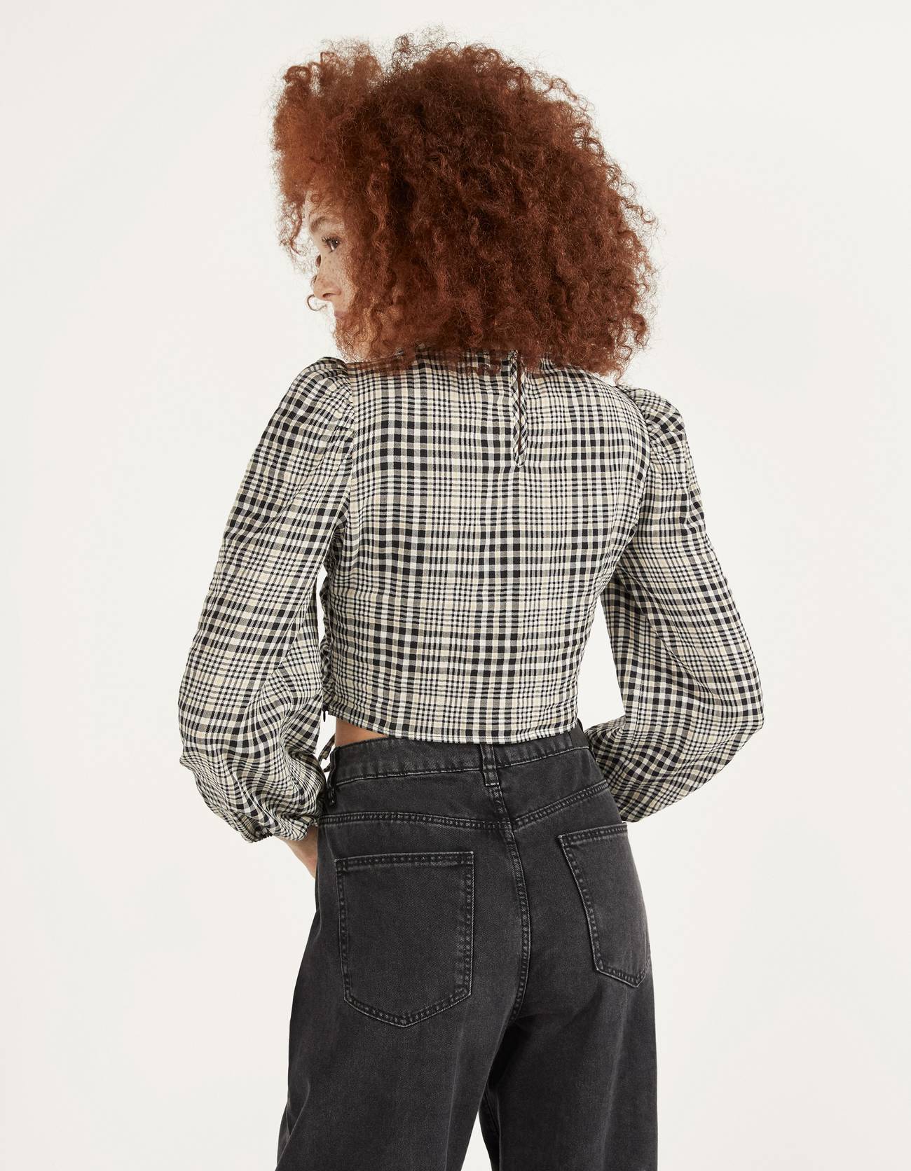 Bershka Büzgülü poplin bluz 0 Bershka Büzgülü poplin bluz 1