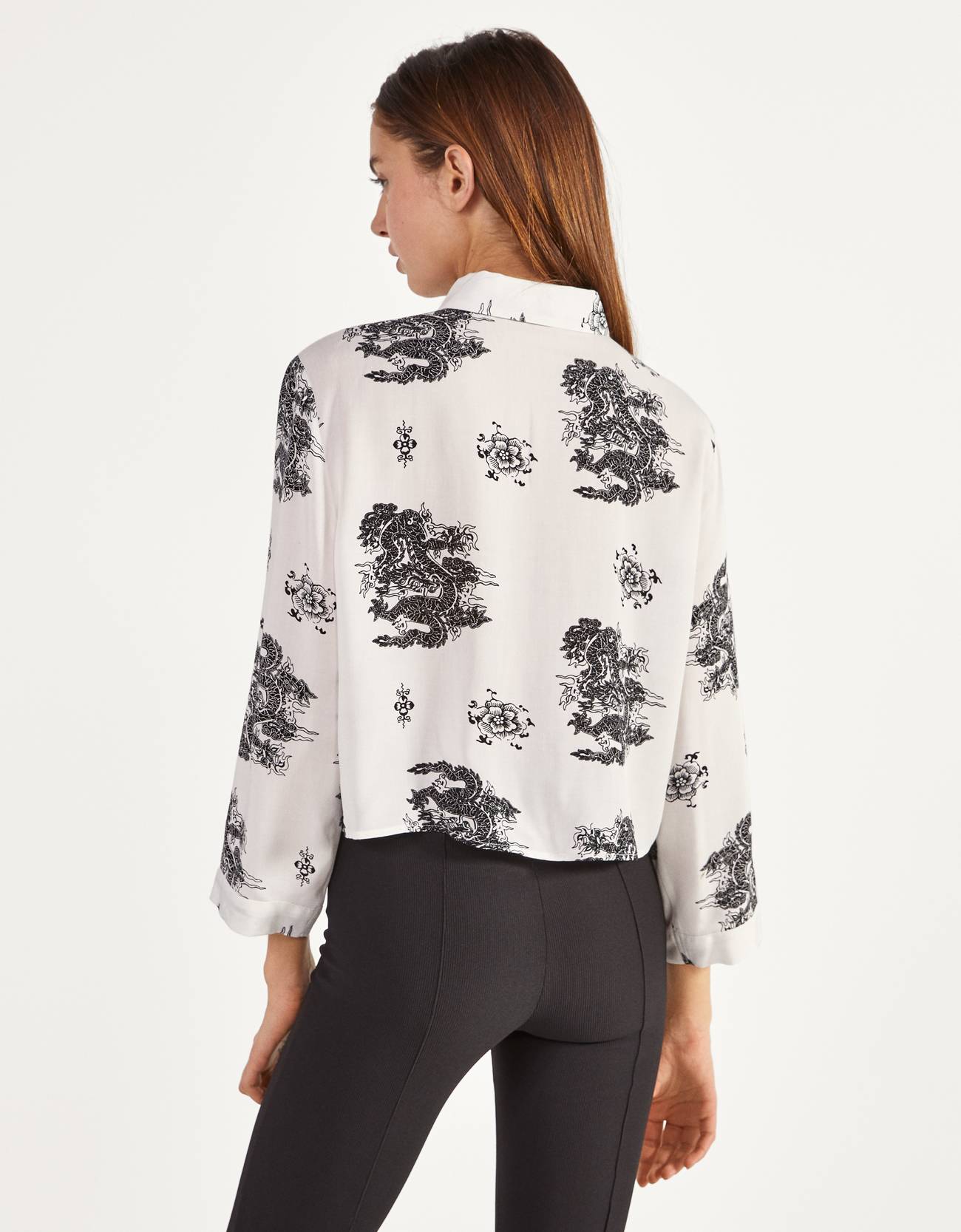 Bershka Desenli crop gömlek 12 Bershka Desenli crop gömlek 13