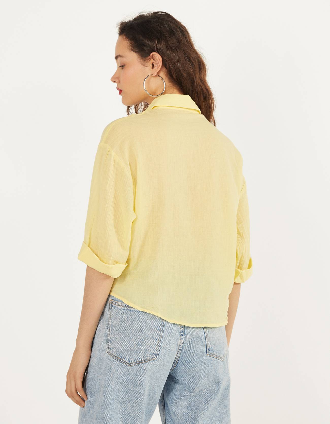 Bershka Önü düğümlü gömlek 0 Bershka Önü düğümlü gömlek 1