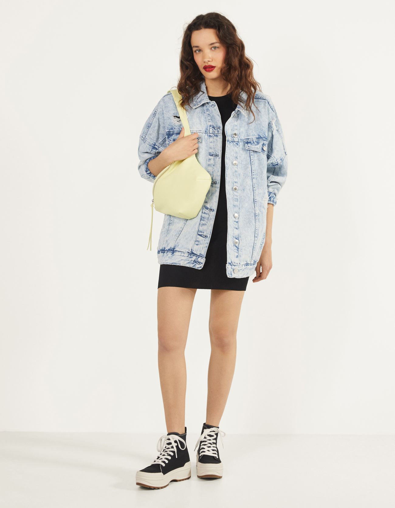 Bershka Yırtıklı oversize denim mont 6 Bershka Yırtıklı oversize denim mont 7
