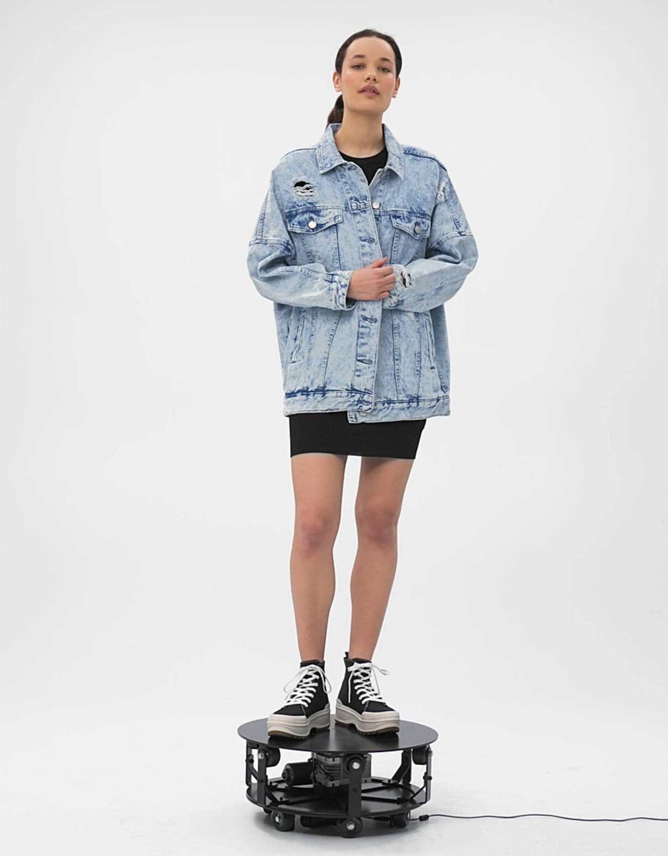 Bershka Yırtıklı oversize denim mont 0 Bershka Yırtıklı oversize denim mont 1