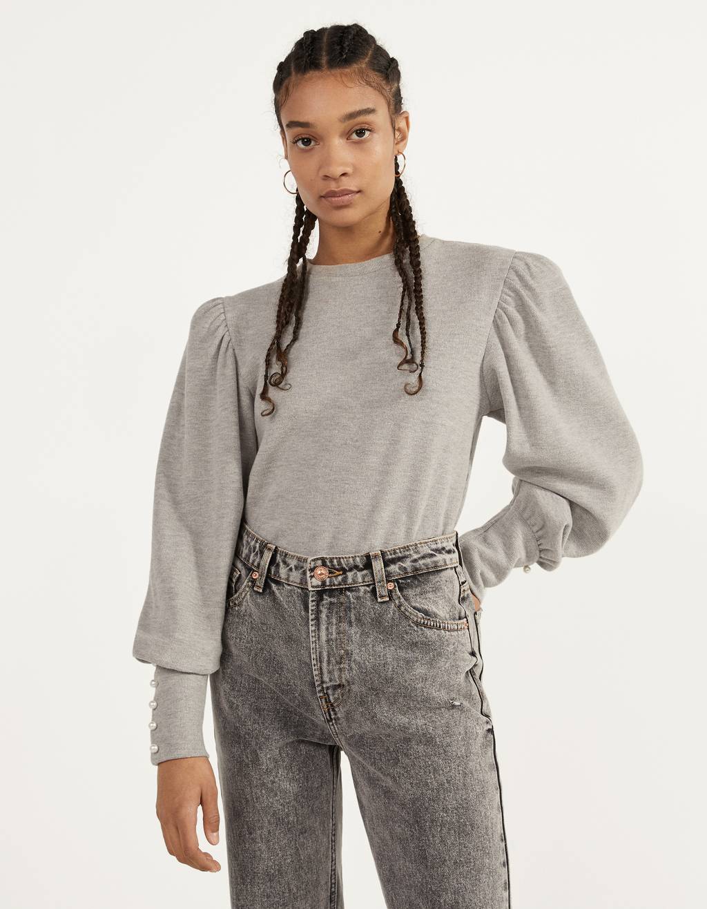 Puff sleeve sweater with pearl beads 