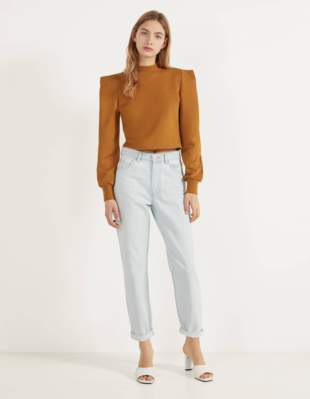 Bershka Vatkalı görünümlü sweatshirt 6 Bershka Vatkalı görünümlü sweatshirt 7