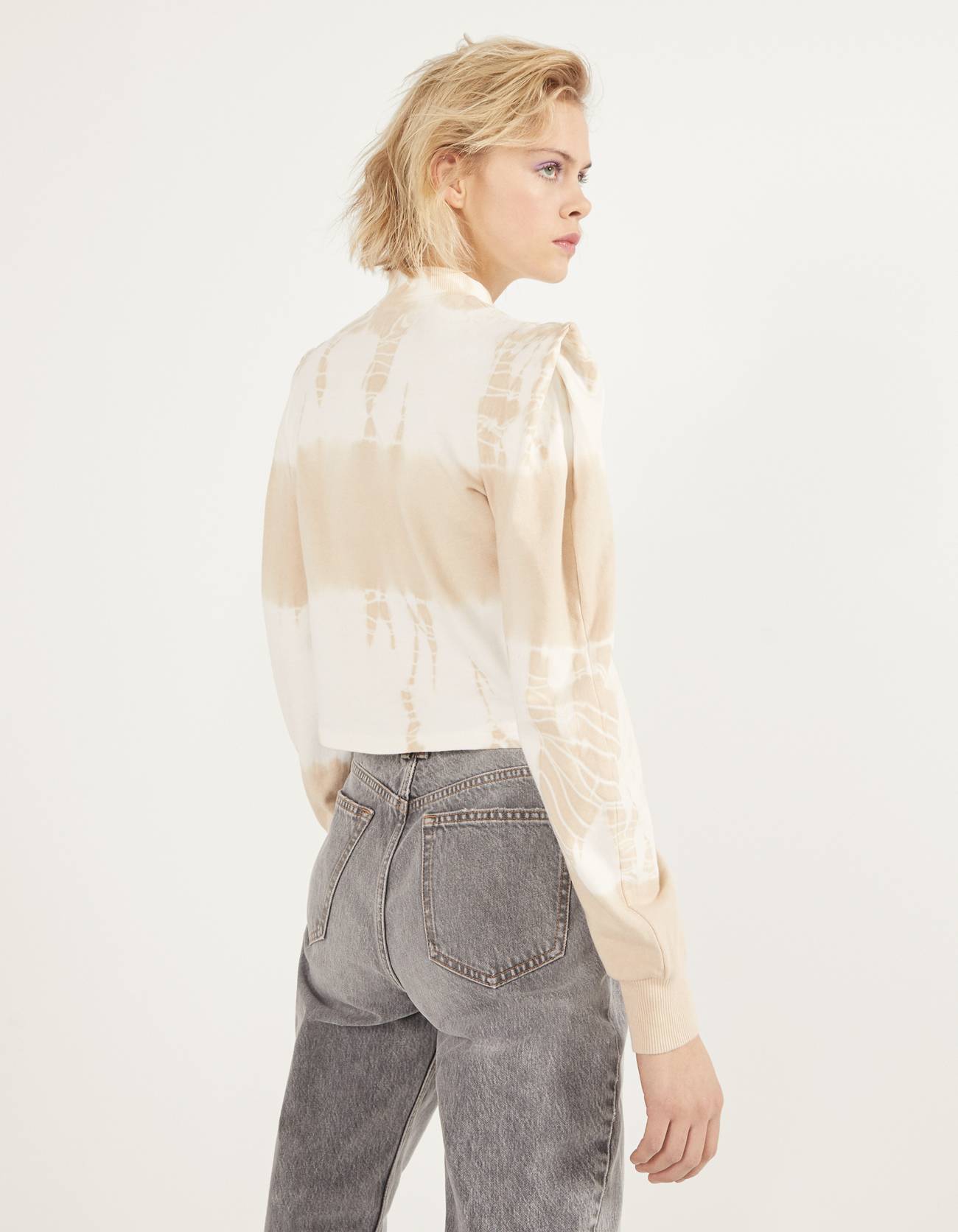 Bershka Vatkalı görünümlü sweatshirt 0 Bershka Vatkalı görünümlü sweatshirt 1