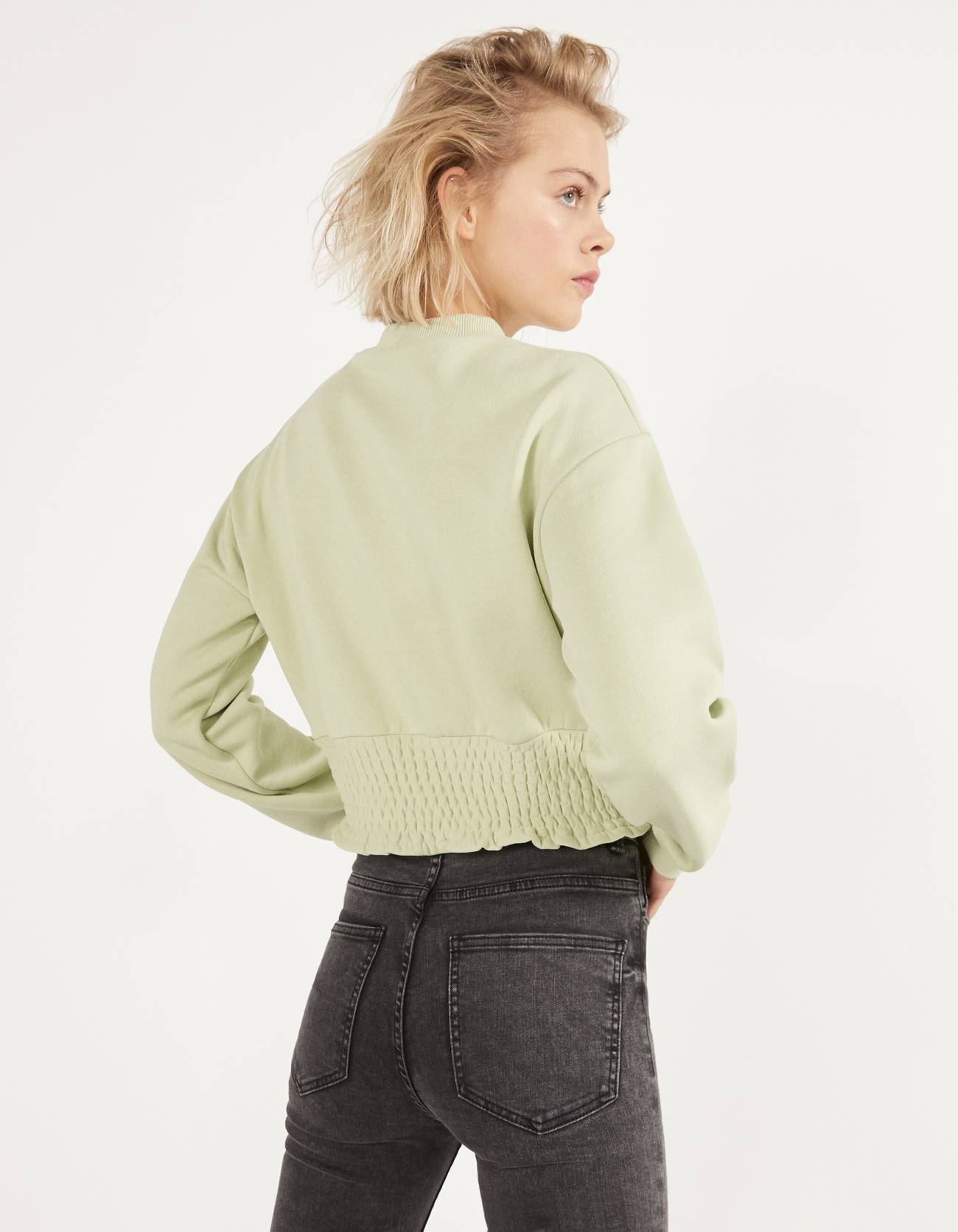 Bershka Elastik büzgülü sweatshirt 0 Bershka Elastik büzgülü sweatshirt 1