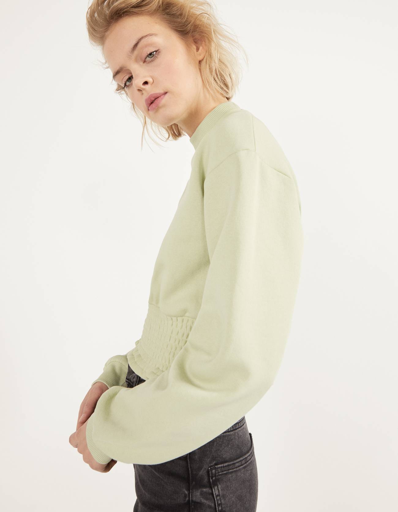Bershka Elastik büzgülü sweatshirt 2 Bershka Elastik büzgülü sweatshirt 3