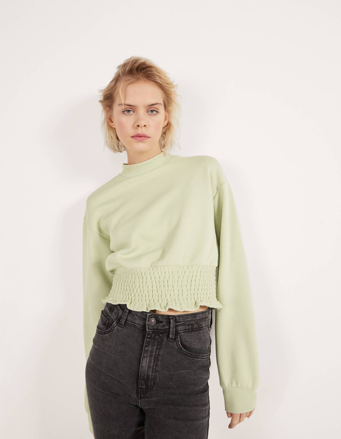Bershka Elastik büzgülü sweatshirt 10 Bershka Elastik büzgülü sweatshirt 11
