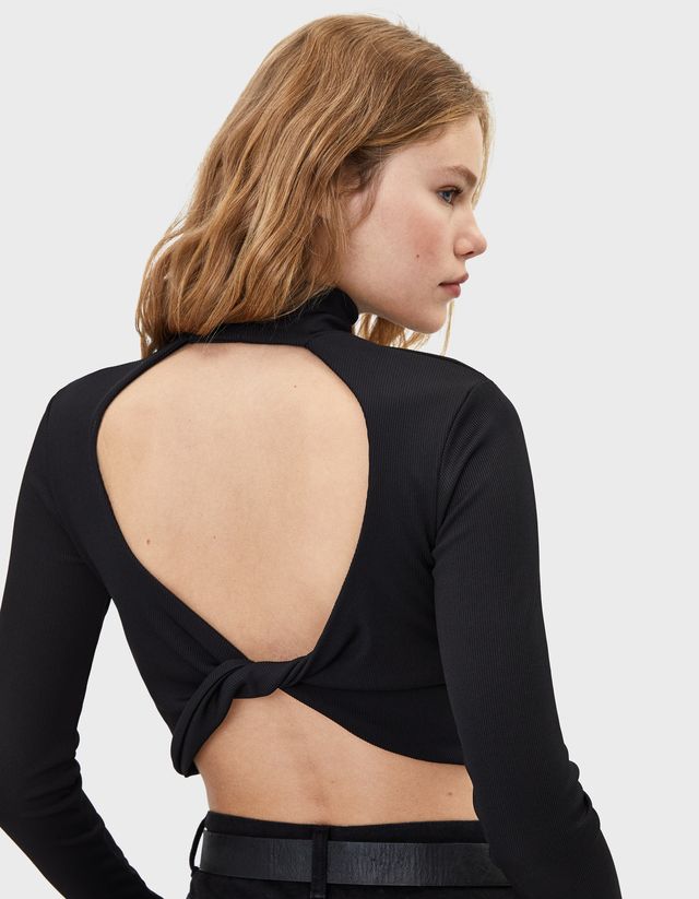 camiseta espalda descubierta