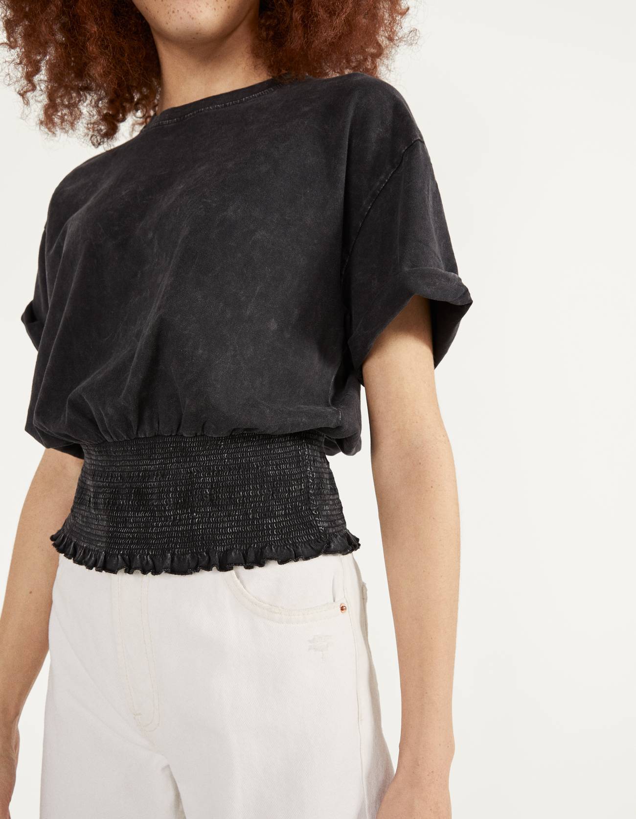 Bershka Büzgülü elastik t-shirt 2 Bershka Büzgülü elastik t-shirt 3