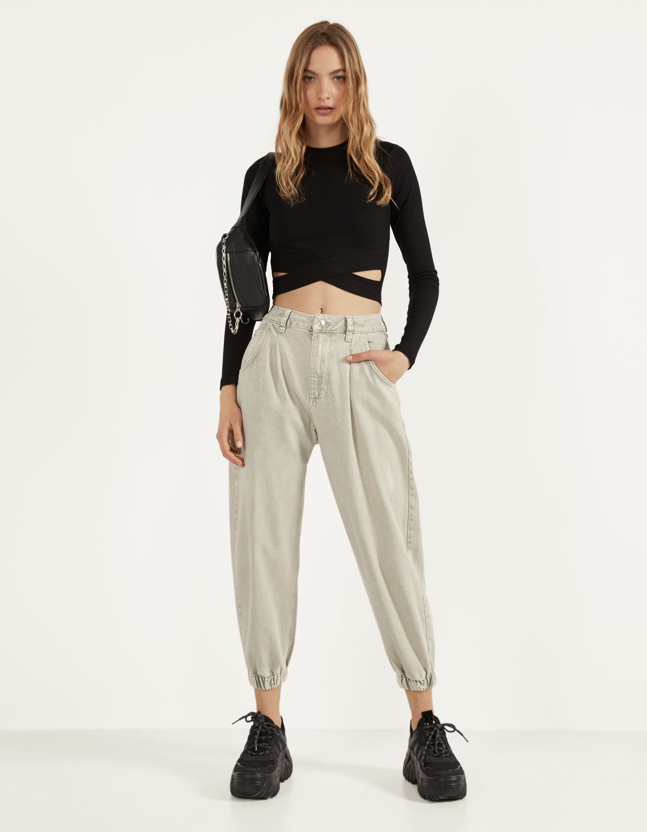 Bershka Yan yırtmaçlı t-shirt 6 Bershka Yan yırtmaçlı t-shirt 7