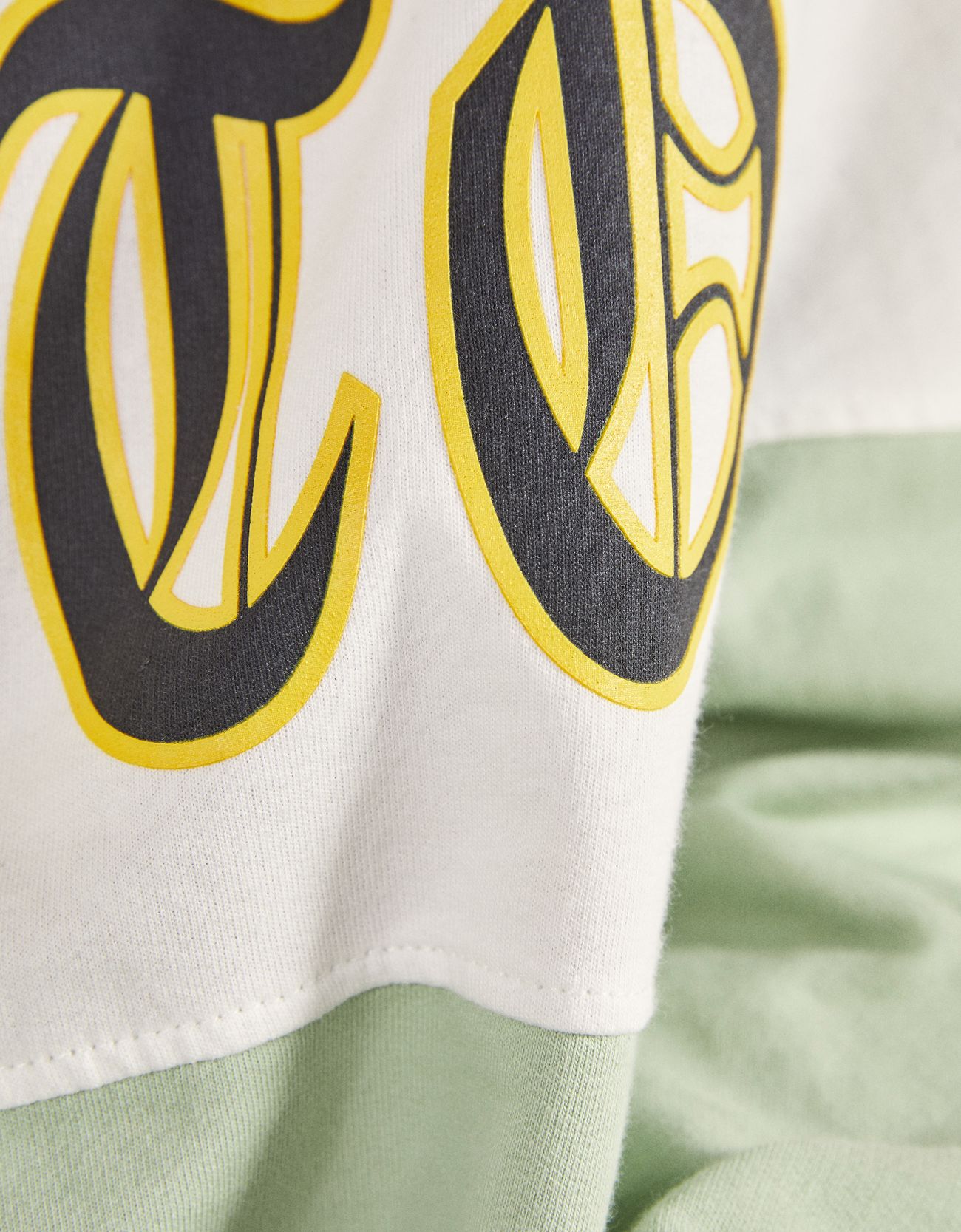 Bershka Pluto yazılı polo t-shirt 8 Bershka Pluto yazılı polo t-shirt 9
