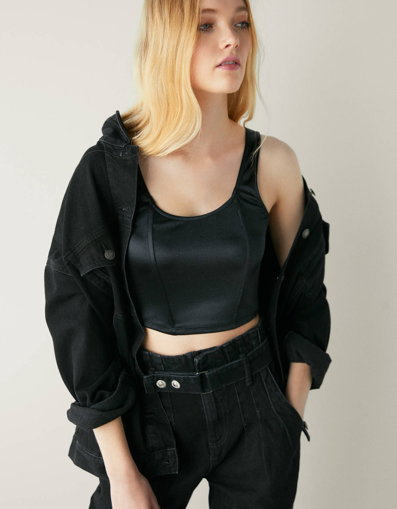 Bershka Saten crop fit top 10 Bershka Saten crop fit top 11