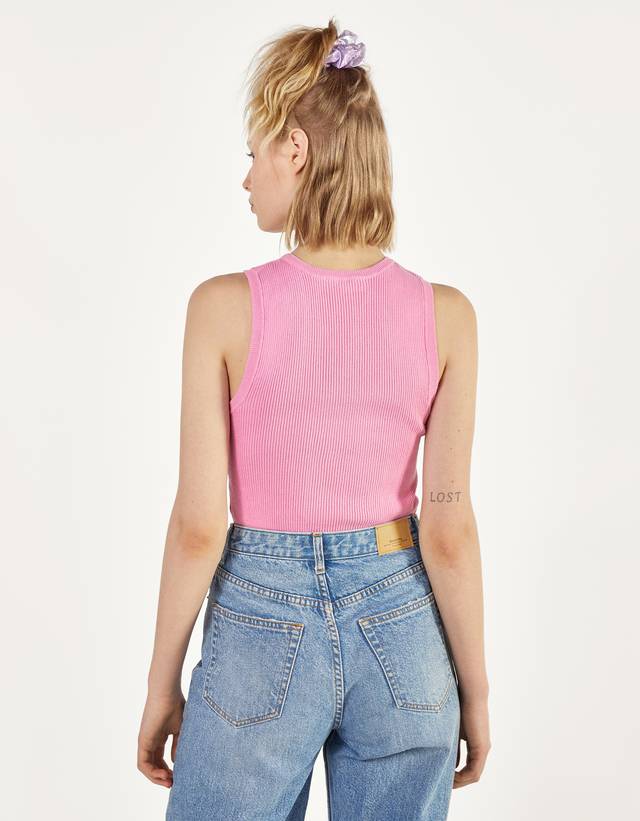 Sleeveless Space Jam x Bershka top 